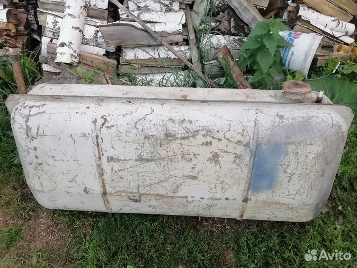 Топливный бак на Комбайн