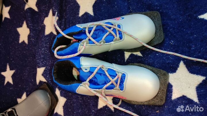 Лыжные ботинки