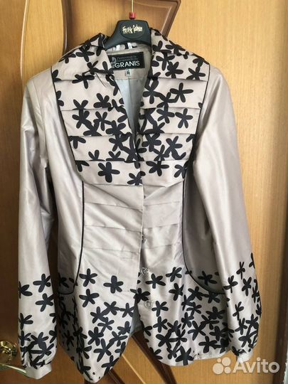 Куртка,пальто,дубленка,плащ,пиджак,пуховик,зима