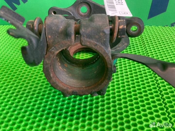 Кулак поворотный передний правый Bmw X1 E84