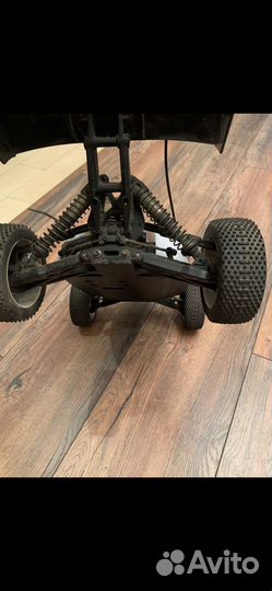 Машина на радиоуправлении с двс