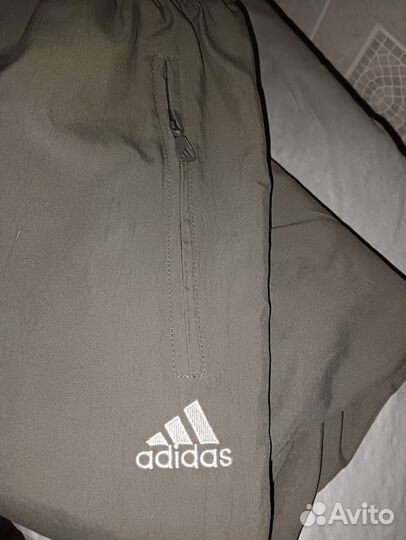 Спортивный костюм adidas
