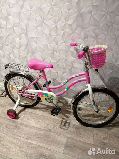 Ведосипед четырехколесный