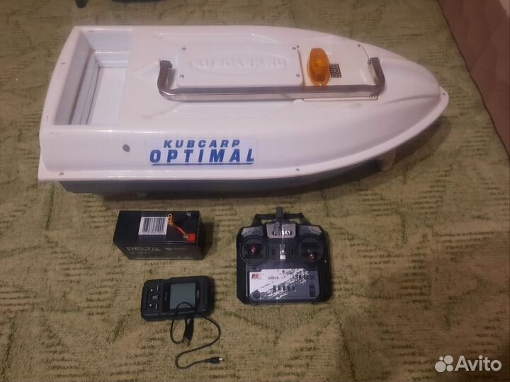 Прикормочный кораблик с gps и эхолотом