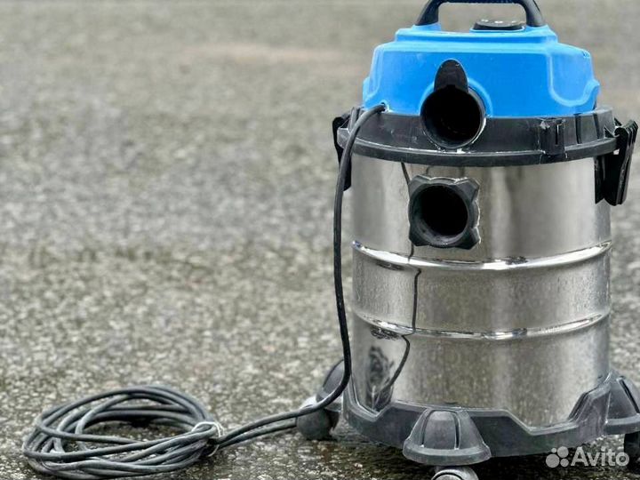 Прокат строительного пылесоса от 10 до 70 литров