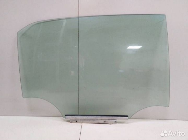 Стекло двери задней правой Toyota Corolla E150 200