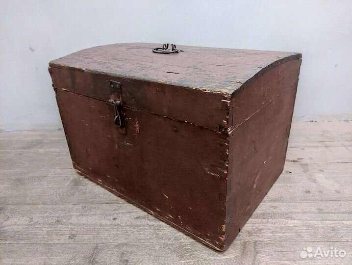 Сундук старинный деревянный