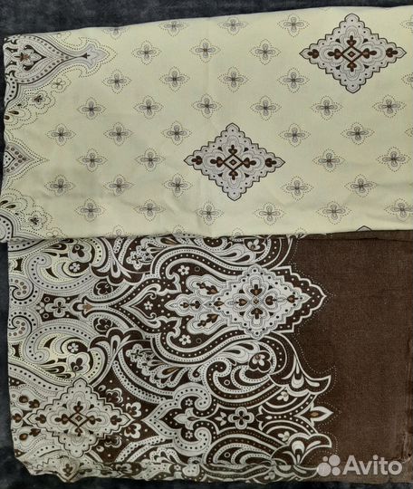 Постельное бельё, махровые полотенца б/у