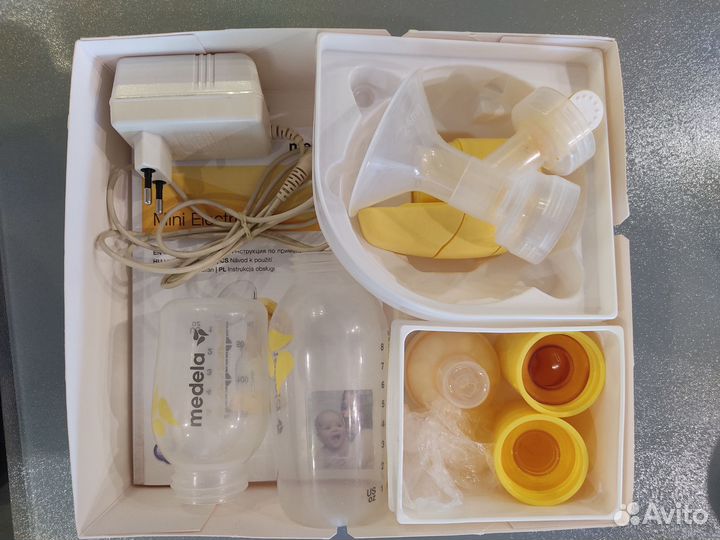 Молокоотсос электрический medela в комплекте