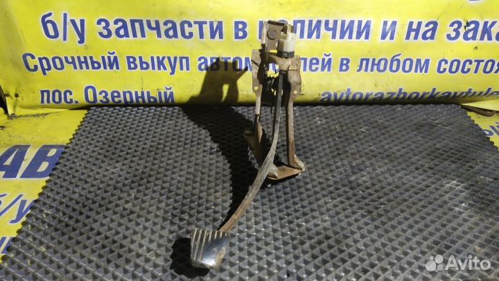 Педаль тормоза Chevrolet Lanos