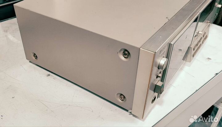 Кассетная дека Sony TC K55