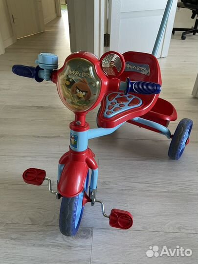 Велосипед трехколесный детский с ручкой