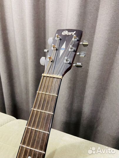 Акустическая гитара Cort Earth70