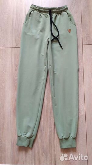 Спортивный костюм женский