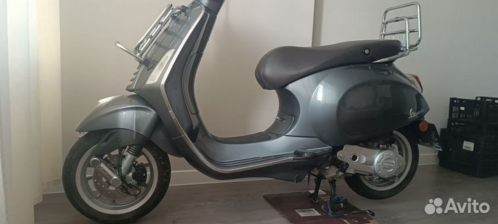 Скутер Vespa Primavera 50 Touring