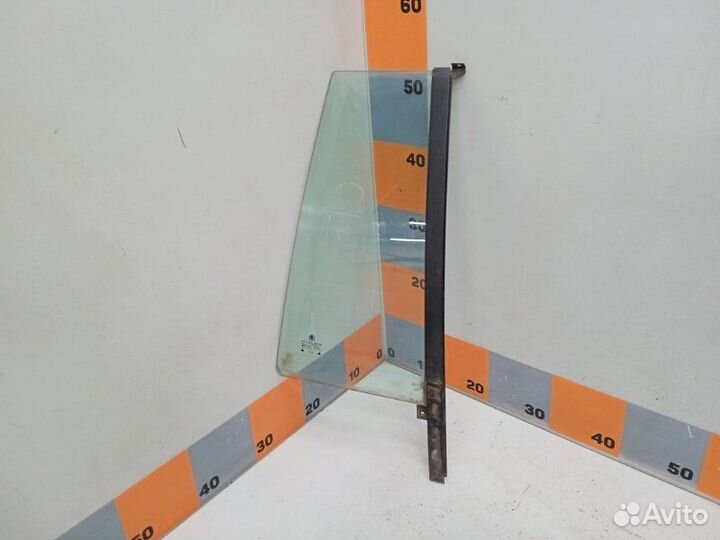 Стекло двери задней правой Skoda Octavia A4 1.6