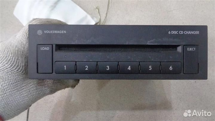 Чейнджер компакт дисков Volkswagen Phaeton 2002-2