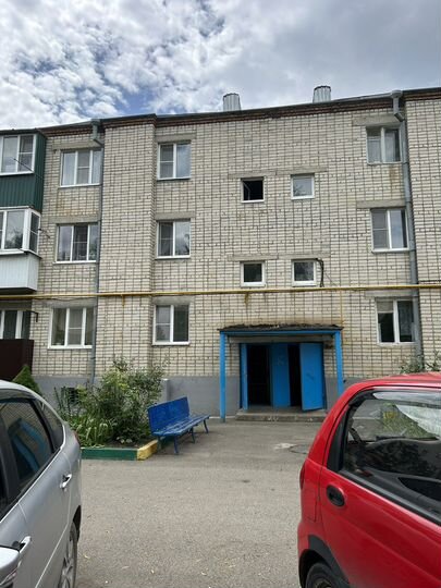 2-к. квартира, 56 м², 1/3 эт.