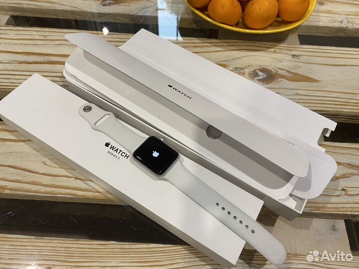 Apple Watch series 3 42mm silver
