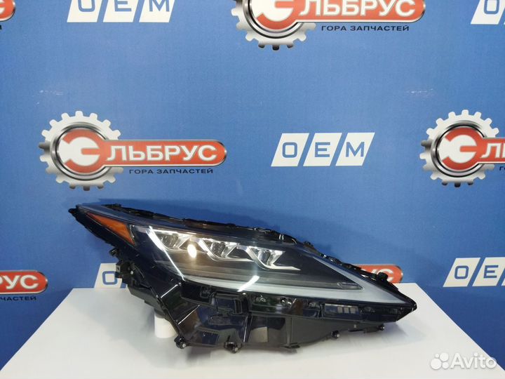 Фара правая Lexus RX