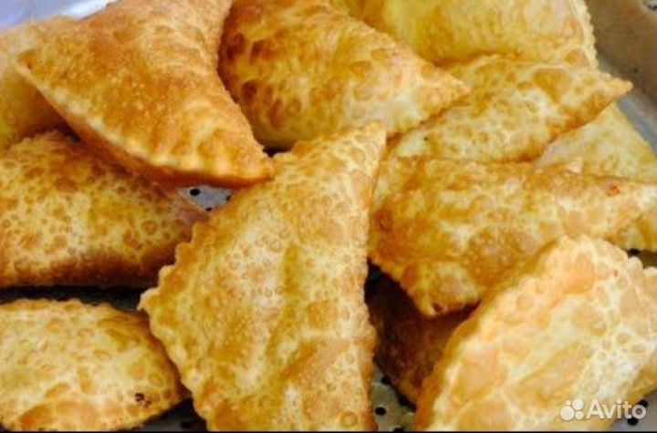 Чебуреки с адыгейским сыром, мясом