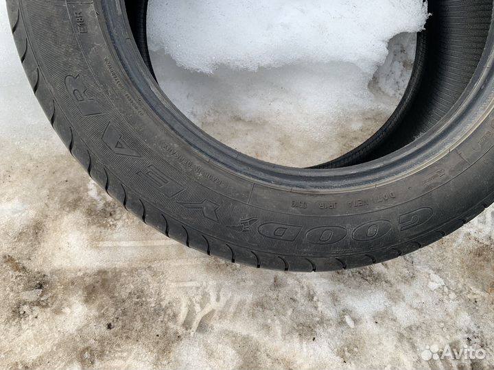 Goodyear EfficientGrip 235/55 R17
