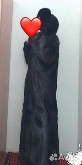 Шуба из нутрии с капюшоном