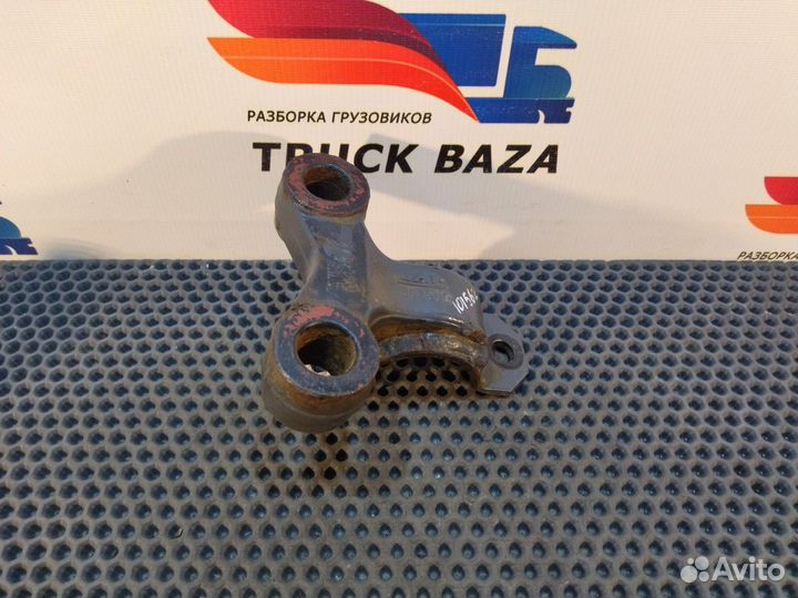 1369369 Кронштейн стабилизатора переднего