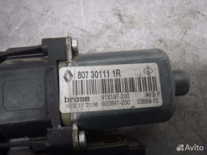 Мотор стеклоподъемника передний правый Renault