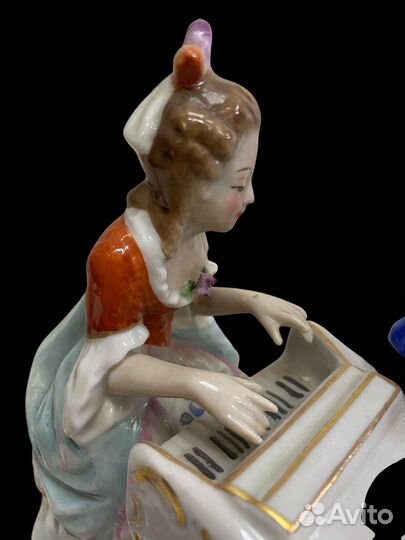 Старинная статуэтка 1902-17. Музыканты. sitzendorf