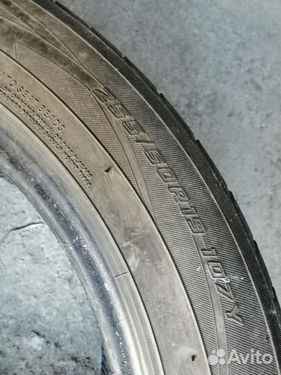 Yokohama 104ZR 255/50 R19