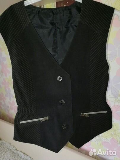 Школьный костюм для девочки