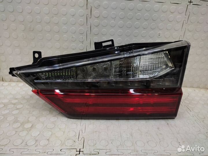 Фонарь внутренний правый Lexus Rx 4 AL20 2015-2019