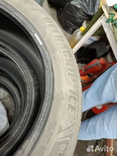 Goodyear UltraGrip SUV 235/55 R19 105T
