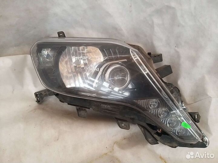 Фара правая toyota lend cruzer prado