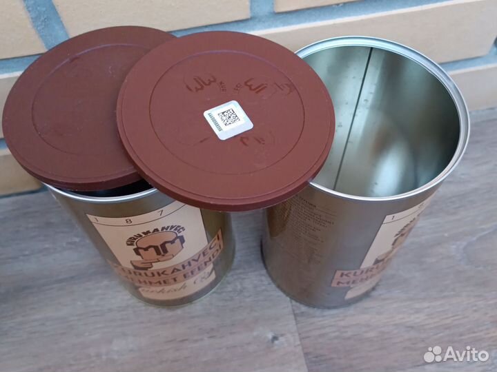 Жестяная банка из под кофе