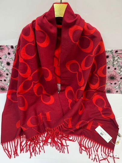 Палантин женский Coach