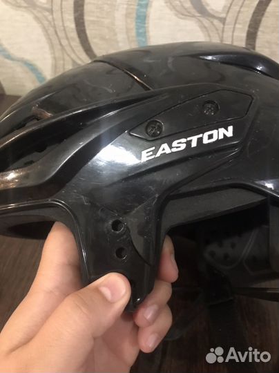 Хоккейный шлем