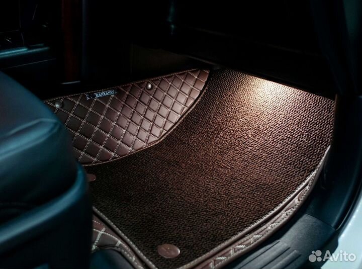 Коврик в багажник на Toyota Land Cruiser