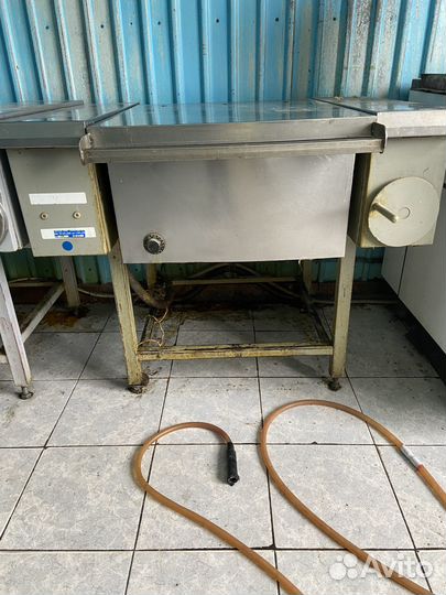 Сковорода опрокидывающаяся электрическая