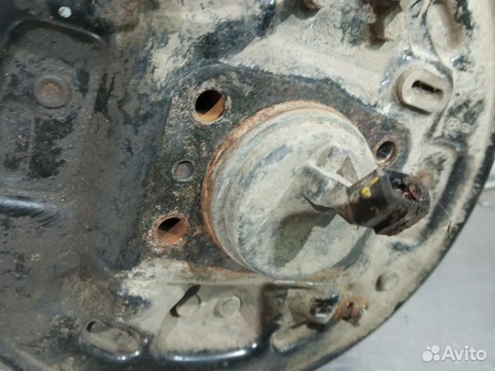 Кулак задний левый Kia Rio седан G4LC 2019