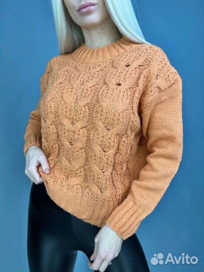 Свитер кофта новый