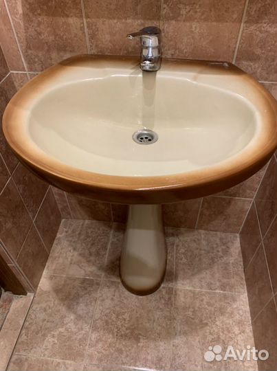 Раковина со смесителем бу