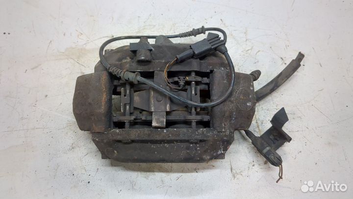 Суппорт Mercedes E W211, 2006