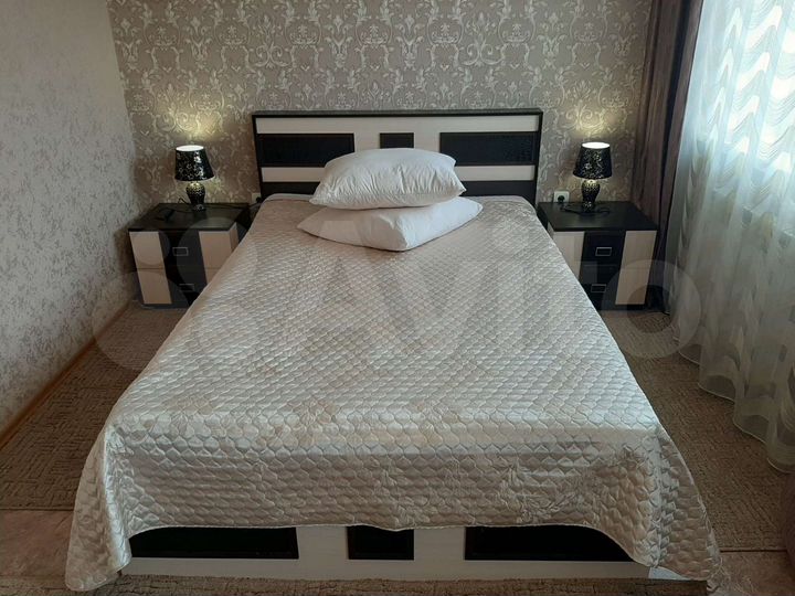 2-к. квартира, 58 м², 1/3 эт.