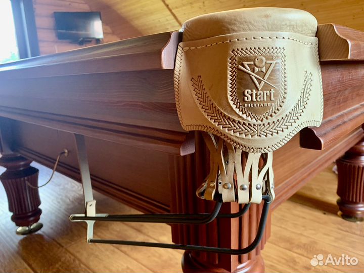 Бильярдный стол