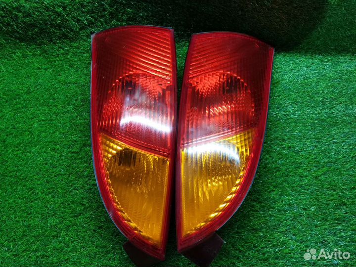 Задние фонари Форд Фокус 1 хетчбек