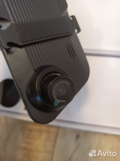 Авто-видеорегистратор Fujida Zoom Blik