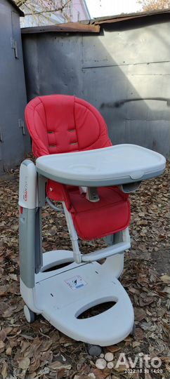 Детский стульчик для кормления