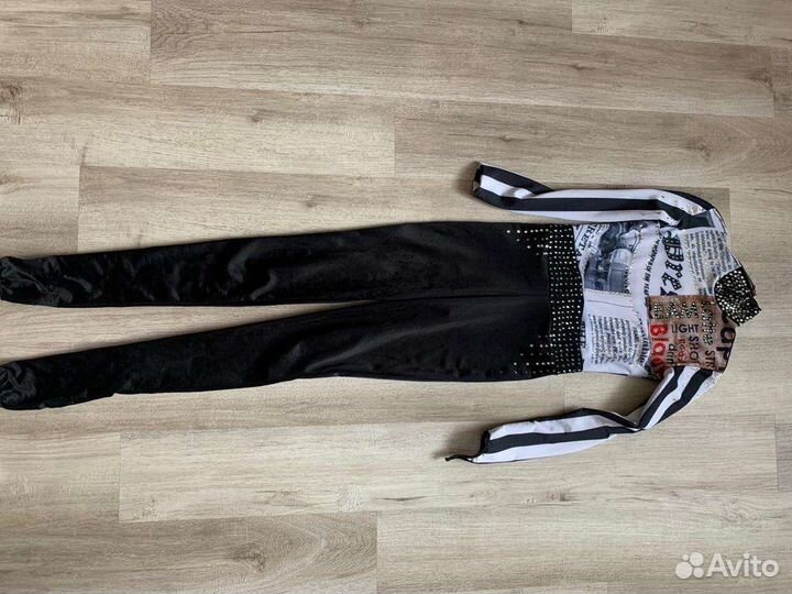 Костюм для воздушных гимнасток р.146